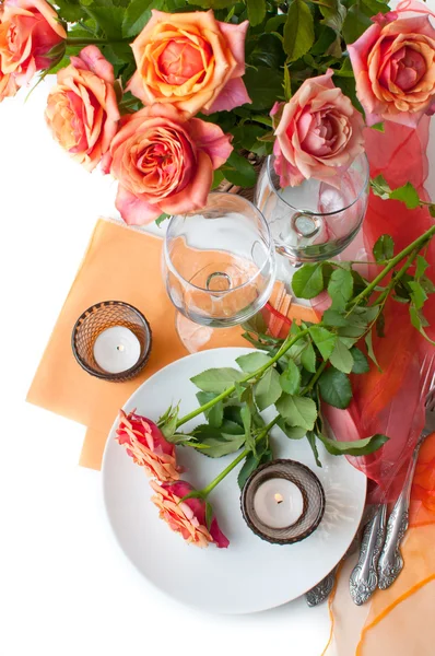 Festive table setting with roses — Stock Photo, Image
