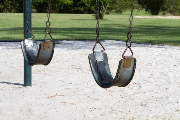 Empty Swings — Stock Photo, Image