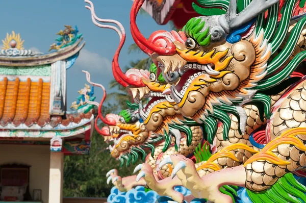 Kinesisk stil drake staty — Stockfoto