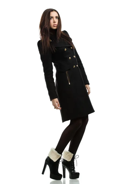 Bela mulher na moda no casaco — Fotografia de Stock