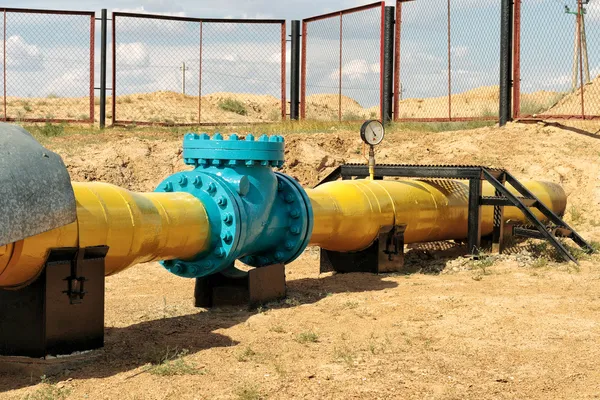 Válvula de retención en el gasoducto . —  Fotos de Stock