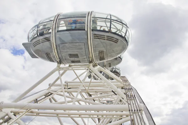 The London Eye in London, on May 12, 2011 in Lo — Stock Photo, Image