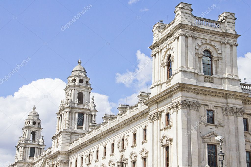 HM Treasury, Her Majesty's Treasury building in London