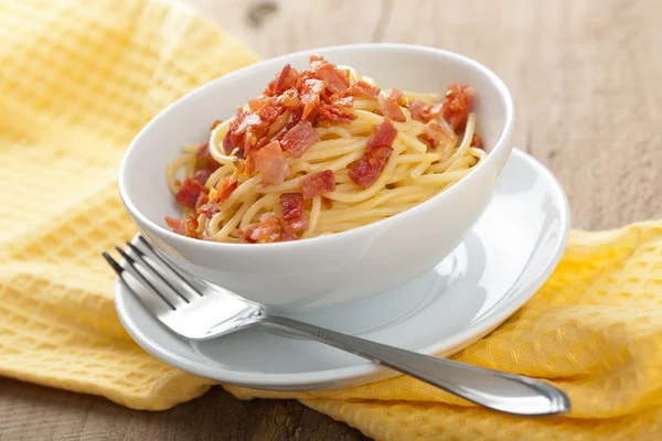 Спагетти карбонара — стоковое фото