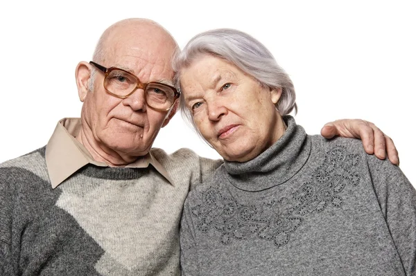 Retrato de una feliz pareja de ancianos abrazándose —  Fotos de Stock