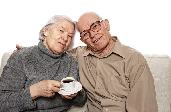 Glückliches Senioren-Paar trinkt Kaffee — Stockfoto