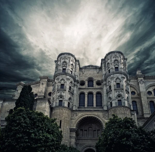 嵐の空の化身、マラガ、スペインの大聖堂 — ストック写真