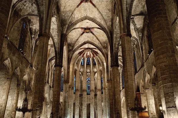 Dentro de la Catedral de Santa Eulalia en Barcelona — Foto de Stock