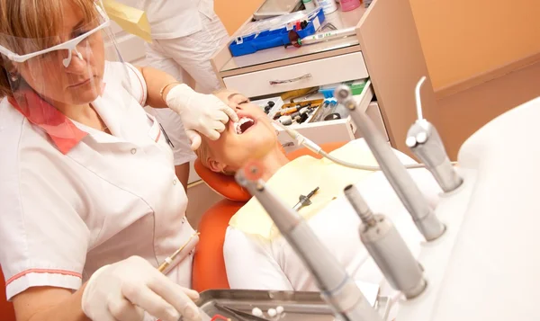 Woman at the dentist's surgery. — Stock Photo, Image