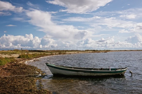 Eski ahşap balıkçı teknesi — Stok fotoğraf