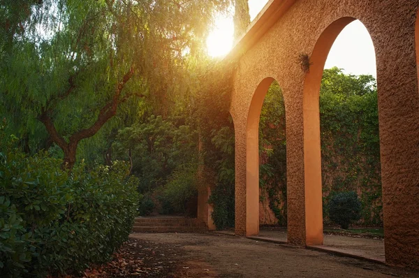 Arc in a beautiful park — Stock Photo, Image