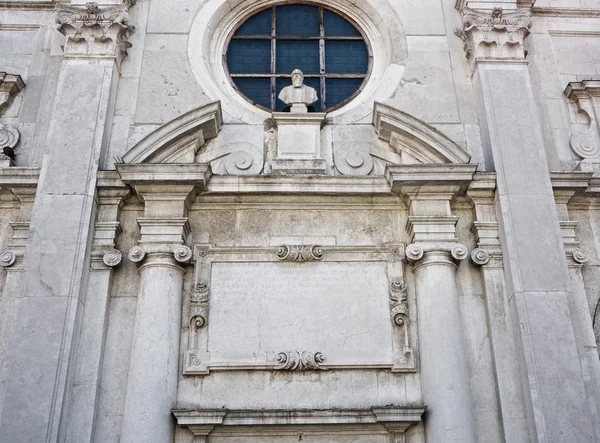 Podrobnosti o architektury v Benátkách — Stock fotografie