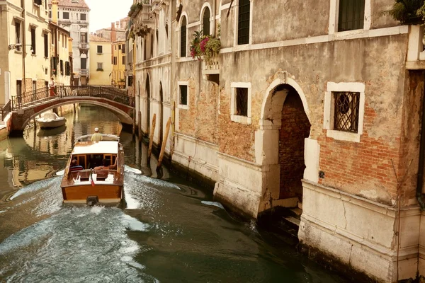 ヴェネツィアのボートに乗って — ストック写真