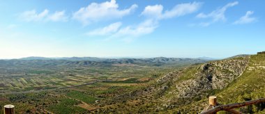 panoramik dağlara. yaz günü İspanya.