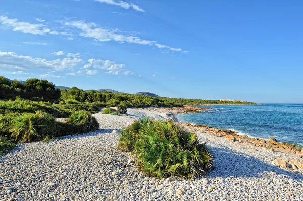 Piękny krajobraz z wybrzeżem morza w Hiszpanii. — Zdjęcie stockowe