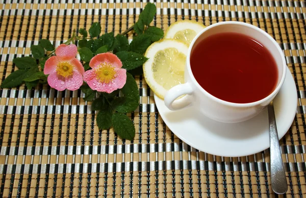 Chá de rosa — Fotografia de Stock