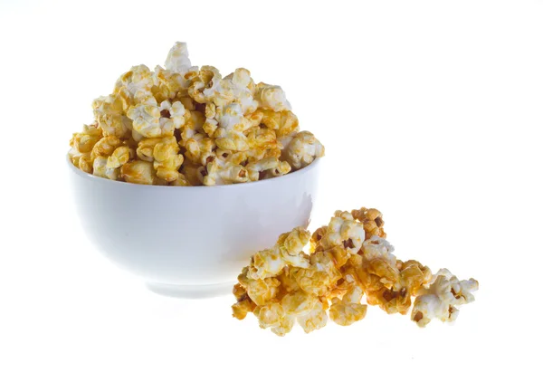 Miska popcornu izolowana na białym tle — Zdjęcie stockowe