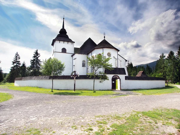 Chiesa gotica a Pribylina museo a cielo aperto — Foto Stock