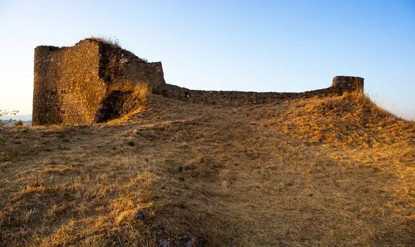 Assoro 城堡的废墟 — 图库照片