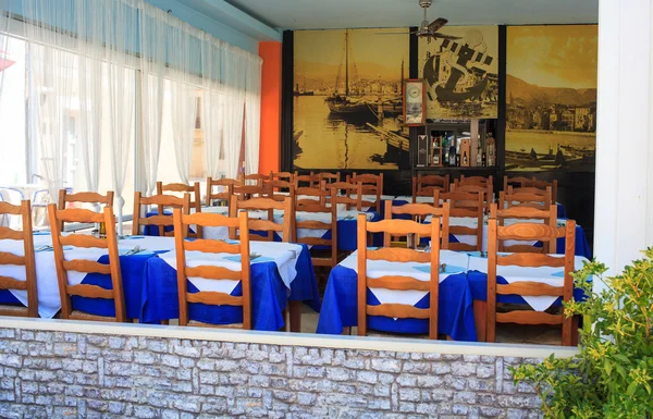 Restaurang tabeller i baska — Stockfoto