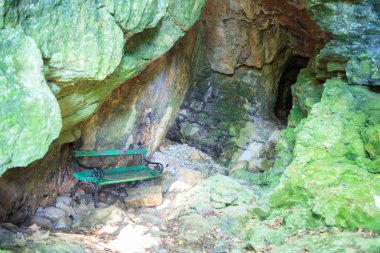 tezgah Mağarası