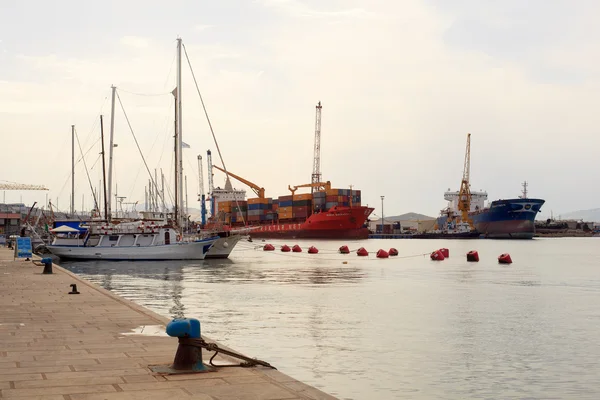 Navios no porto de Trapani — Fotografia de Stock