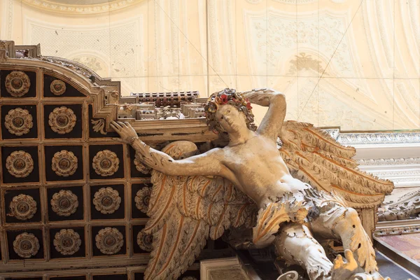 Staty av en ängel — Stockfoto