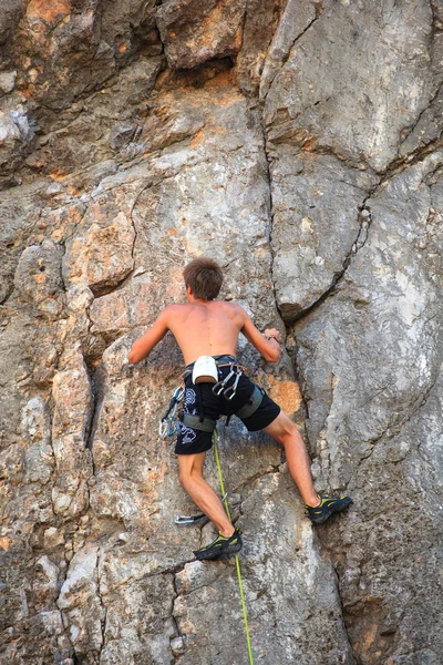 Climber on Sistiana rock, Trieste — Stock Photo, Image