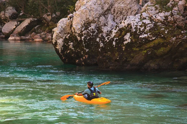 Spływy kajakowe na rzece Soča, Słowenia — Zdjęcie stockowe
