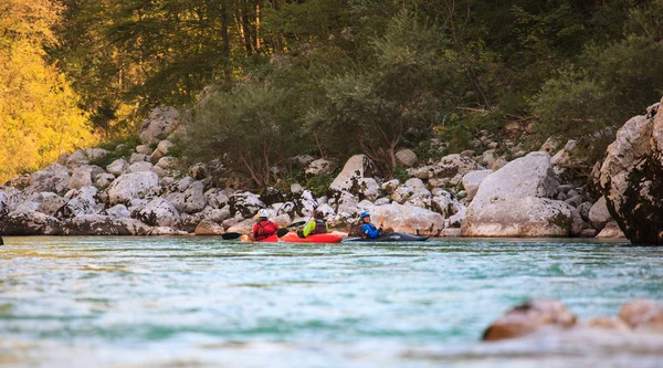 Kayak sul fiume Soca, Slovenia — Foto Stock
