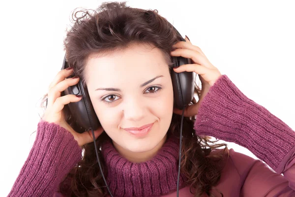 Jovem Mulher ouvindo música — Fotografia de Stock