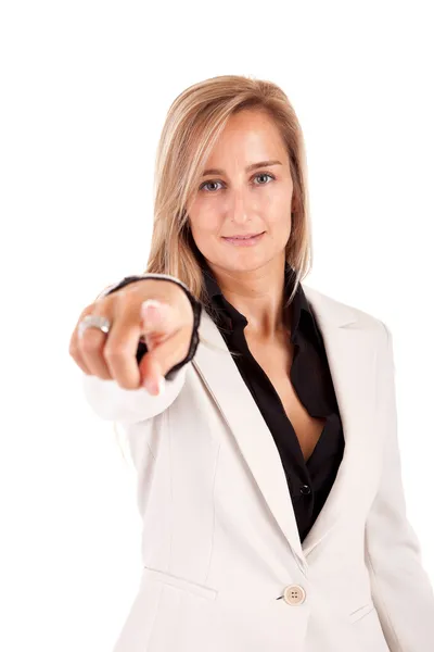 Affärskvinna, pekar framåt — Stockfoto