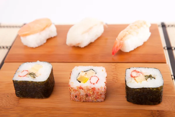 Sushi stukken — Stockfoto