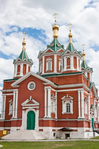 モスクワのコロムナ市の仮定尼寺の大聖堂 — ストック写真