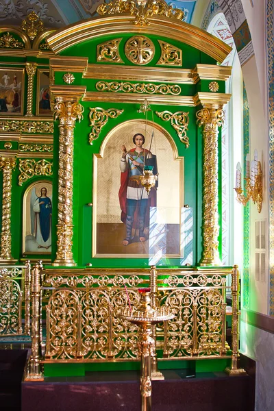 Innenraum des orthodoxen Tempels, Stadt Susdal, Russland — Stockfoto