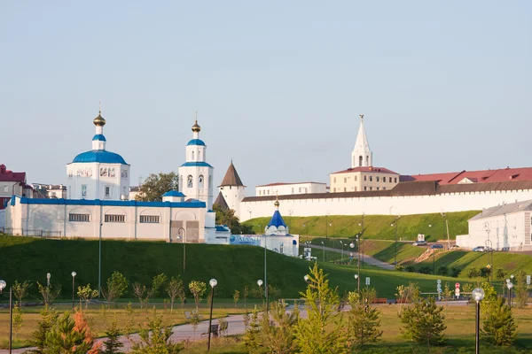 Bellissimo paesaggio con una specie sul Cremlino, città Kazan, Russia — Foto Stock