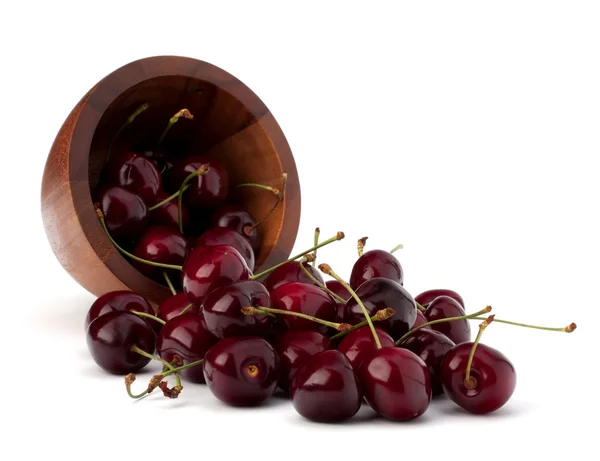 Cherry dalam mangkuk kayu — Stok Foto