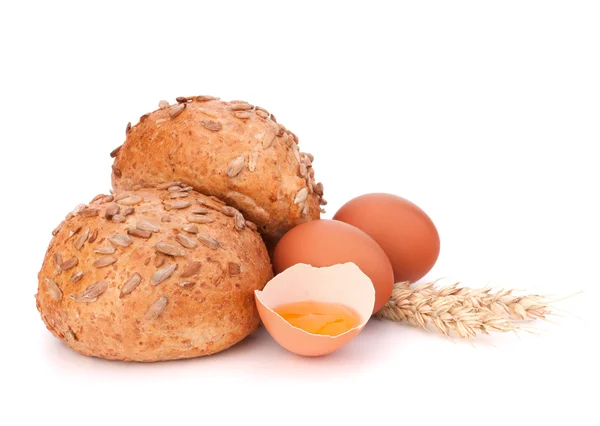 A magok és a törött tojás zsemle — Stock Fotó