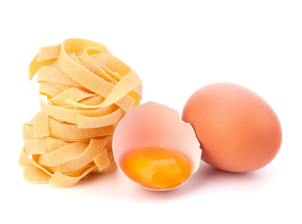 이탈리아 계란 파스타 페투치니 중첩 — 스톡 사진