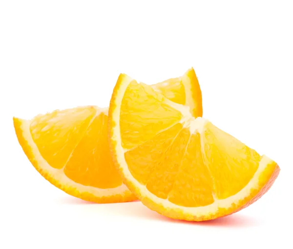 Dois segmentos ou cantões de frutas de laranja — Fotografia de Stock
