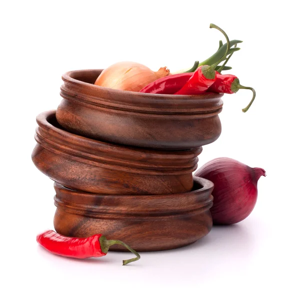 Chili rojo picante o chile en cuencos de madera —  Fotos de Stock