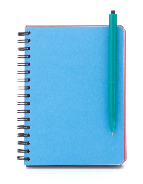 Blue cover anteckningsbok med penna — Stockfoto