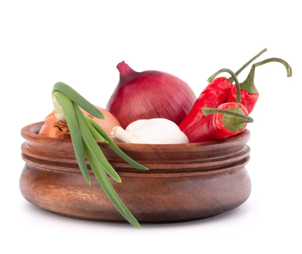 Gorący czerwony chili lub pieprz chili w drewniane miski — Zdjęcie stockowe