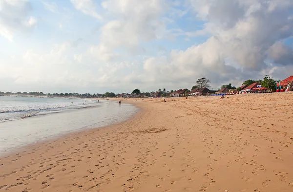 巴厘岛金巴兰海滩 — 图库照片