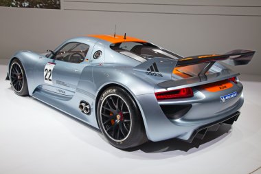 porsche 918 rsr