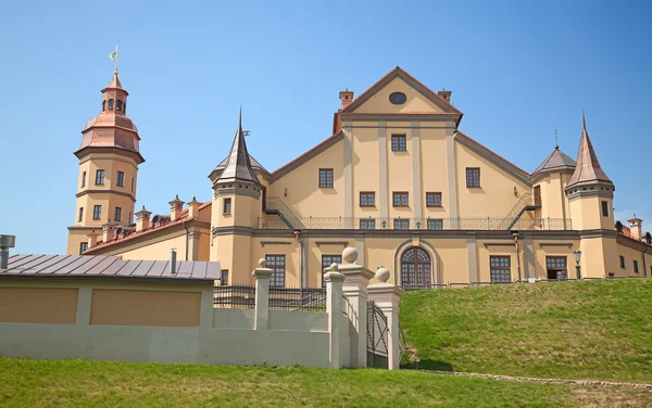 Medieval castle in Nesvizh — Stock Photo, Image