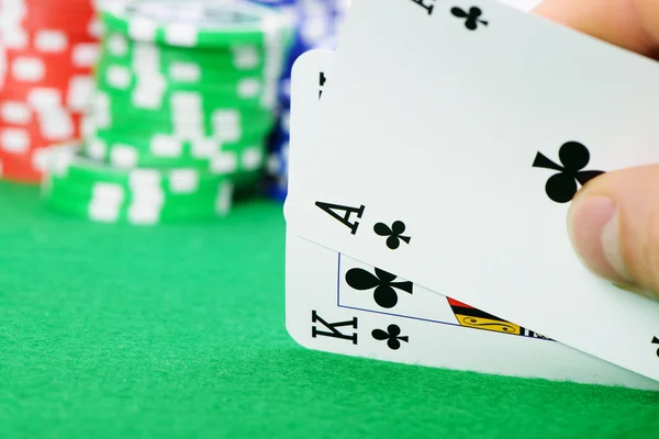 Karten gewinnen Kombination in Black Jack in der Hand — Stockfoto