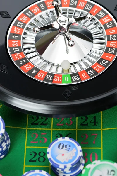 Рулетка в казино крупным планом — стоковое фото