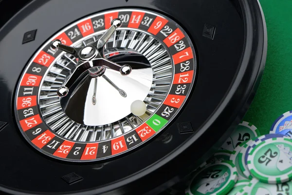 Roulette wheel in casino closeup — Stock Photo, Image
