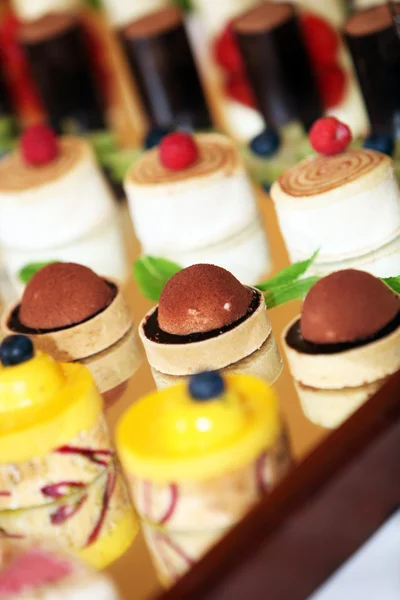 Righe di dessert dall'aspetto gustoso — Foto Stock